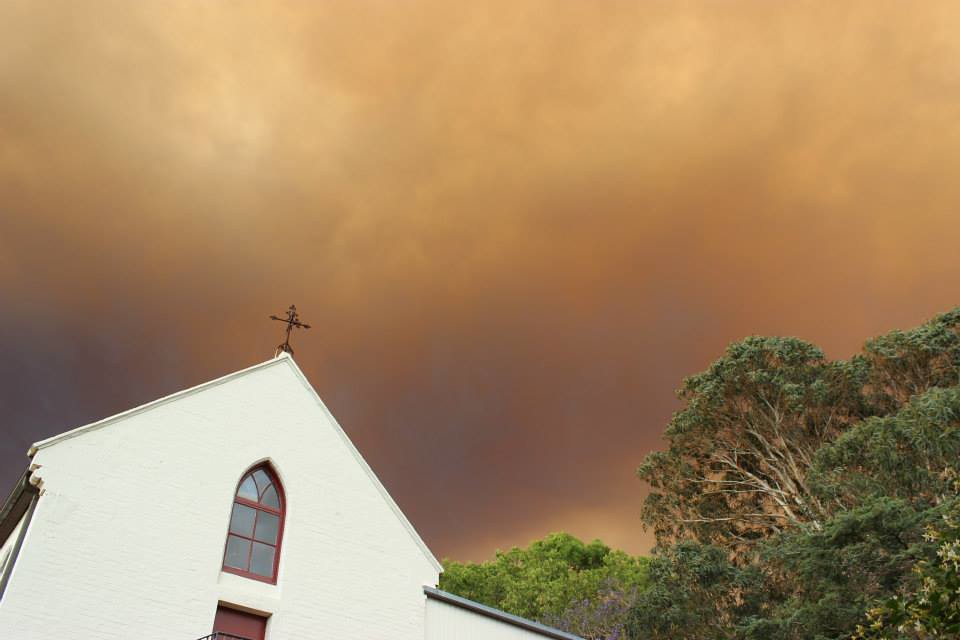 NSW bushfire smoke over Sydney, Octover 17 2013.