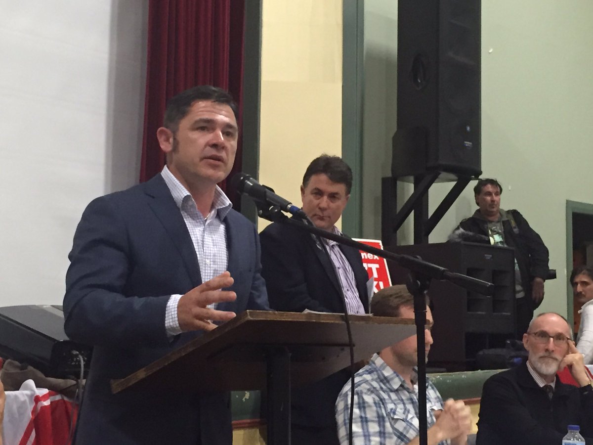 Jim Casey, Greens candidate for the seat of Grayndler speaks at the meeting.