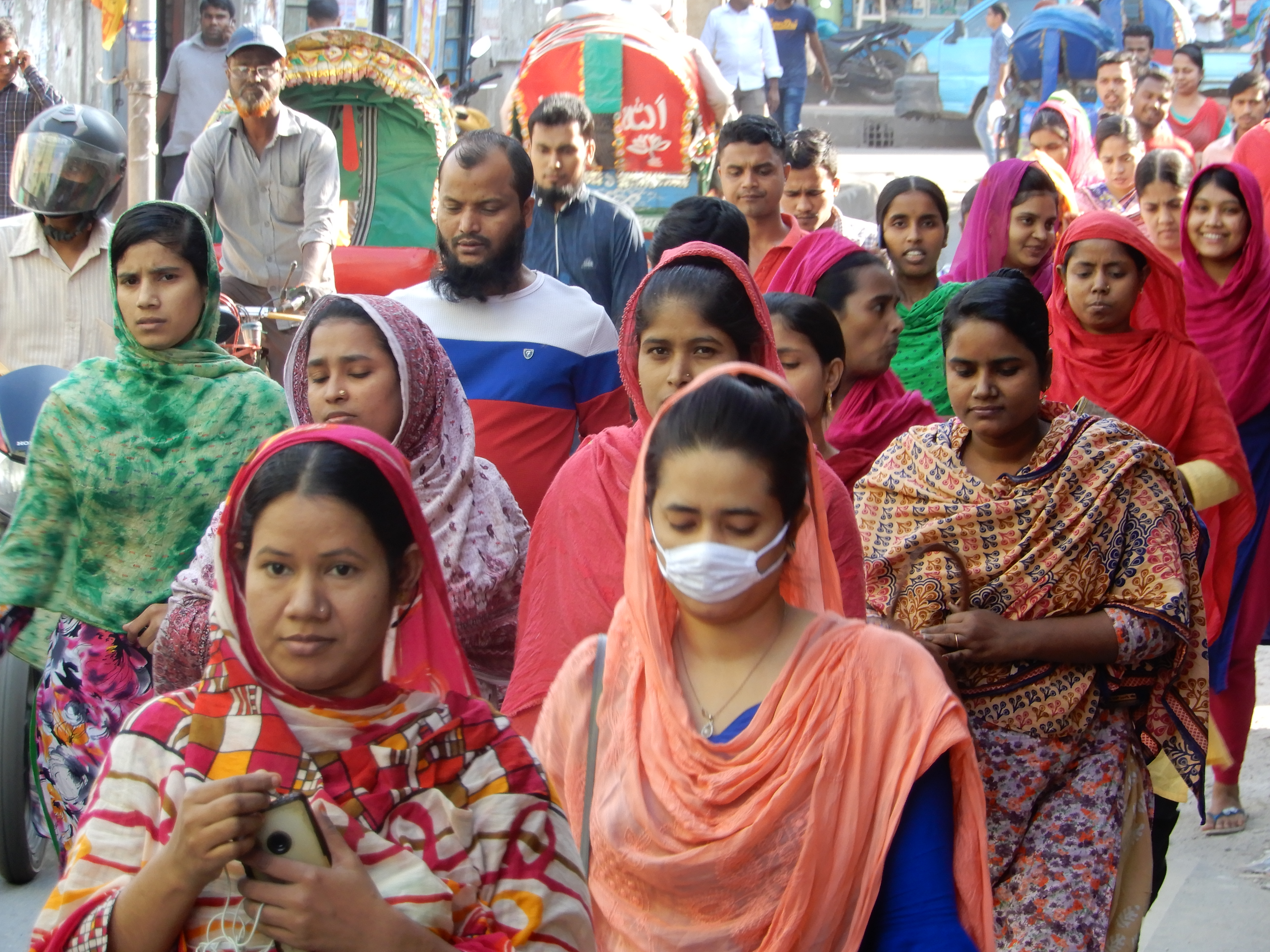 Bangladesh S Garment Workers The Human Faces Behind Fast Fashion Green Left