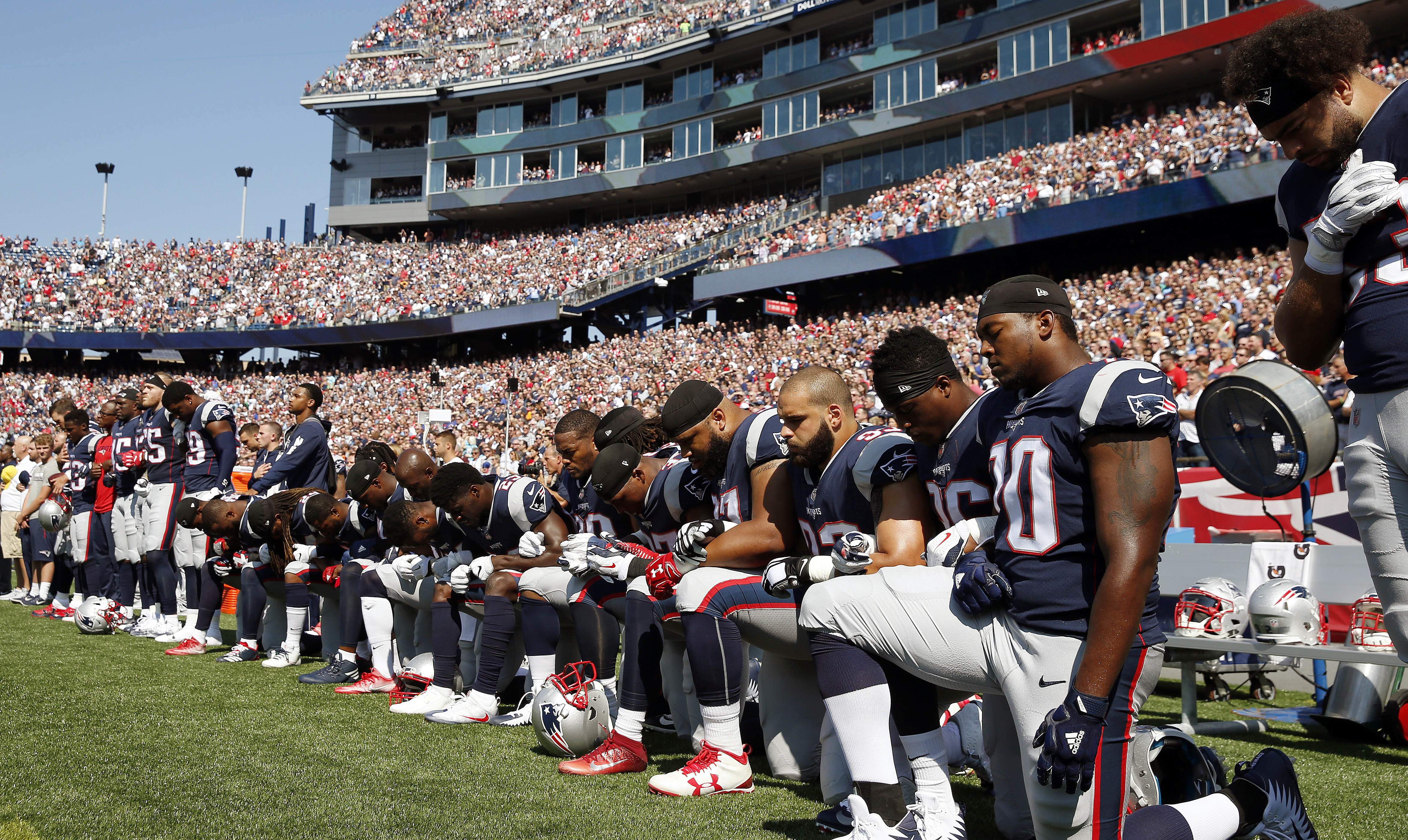 NFL players protest racism, killer cop goes free Green Left