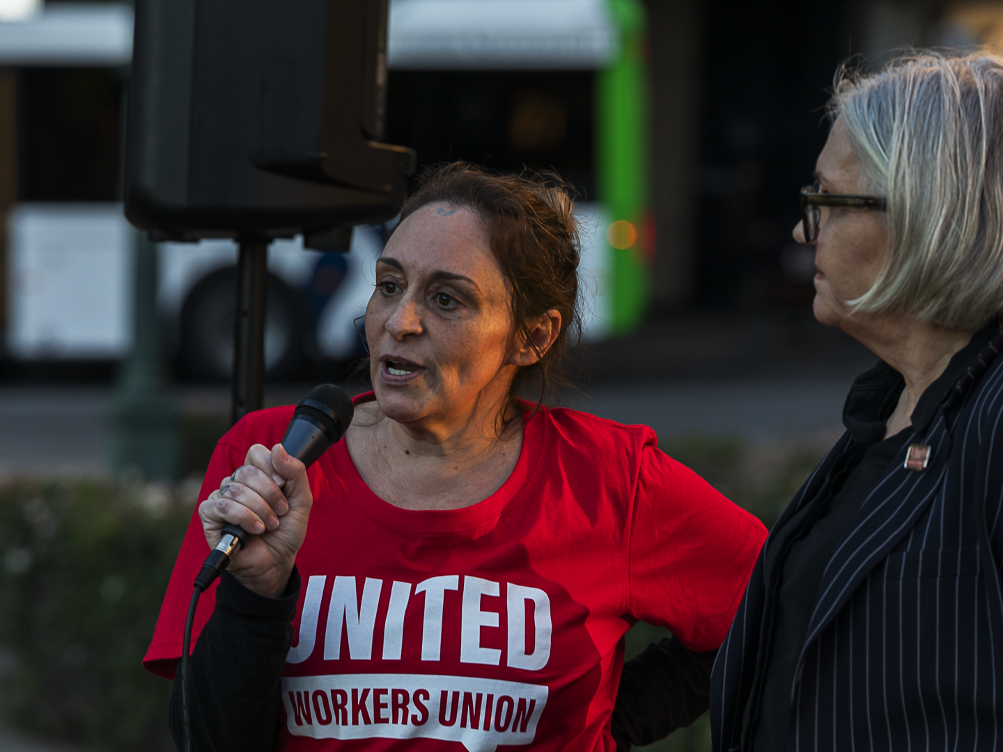 Workers spoke out against the management's poor offer Workers spoke out against the management's poor offer