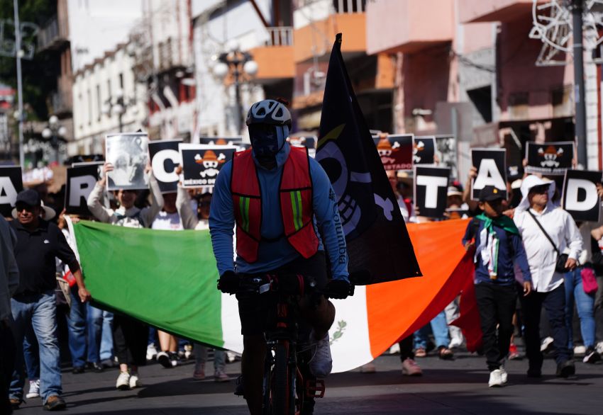 Protesters in Mexico. Photo: Tamara Pearson