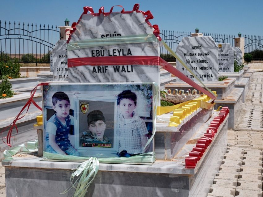 Cemetery in Kobani
