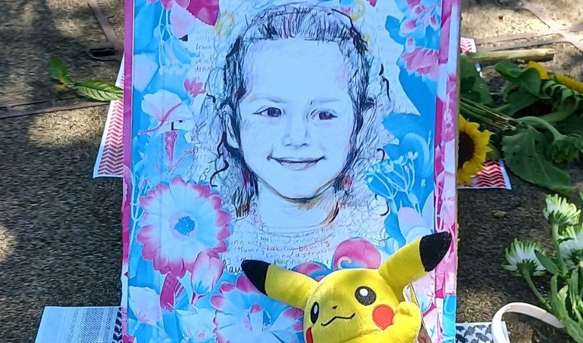 Photo of Hind Rajab portrait and memorial