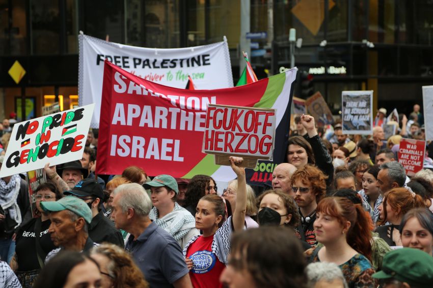 protesters in naarm/melbourne protesting against visit of Israeli President Isaac Herzog