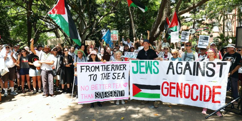 150 rallied outside Queensland parliament against the crackdown on free speech on February 12