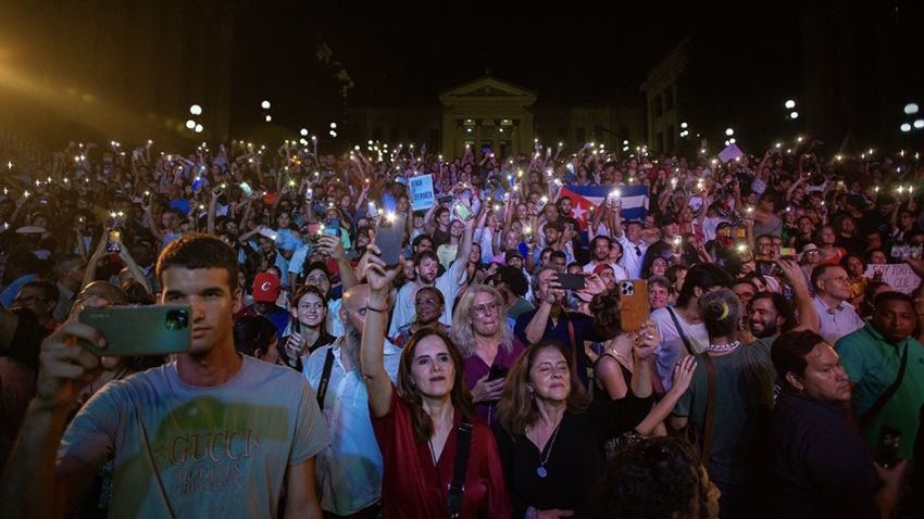 Silvio Rodriguez concert Havana