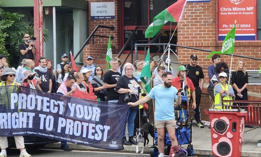 Minns office Nev Spencer