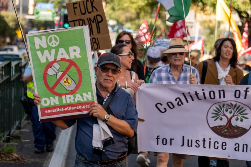 palm sunday rally no war on iran