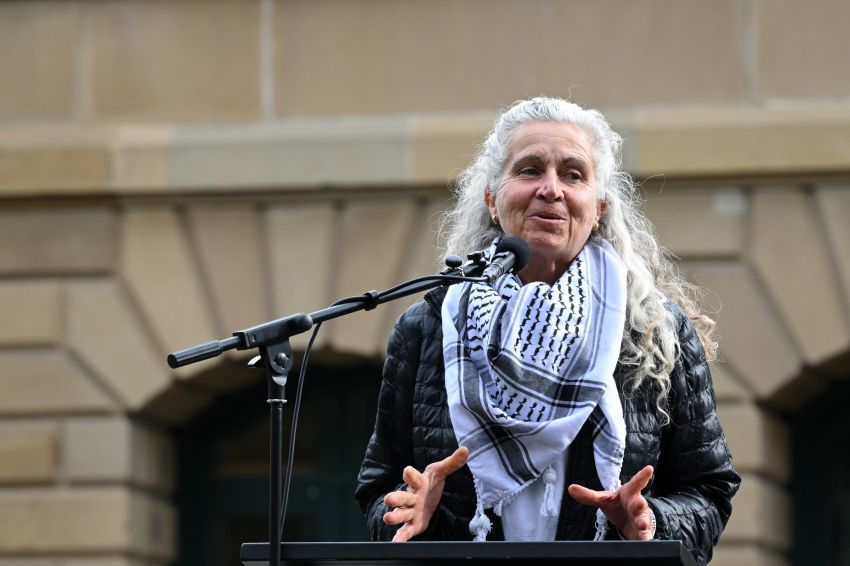 madeleine habib speaks at hobart rally