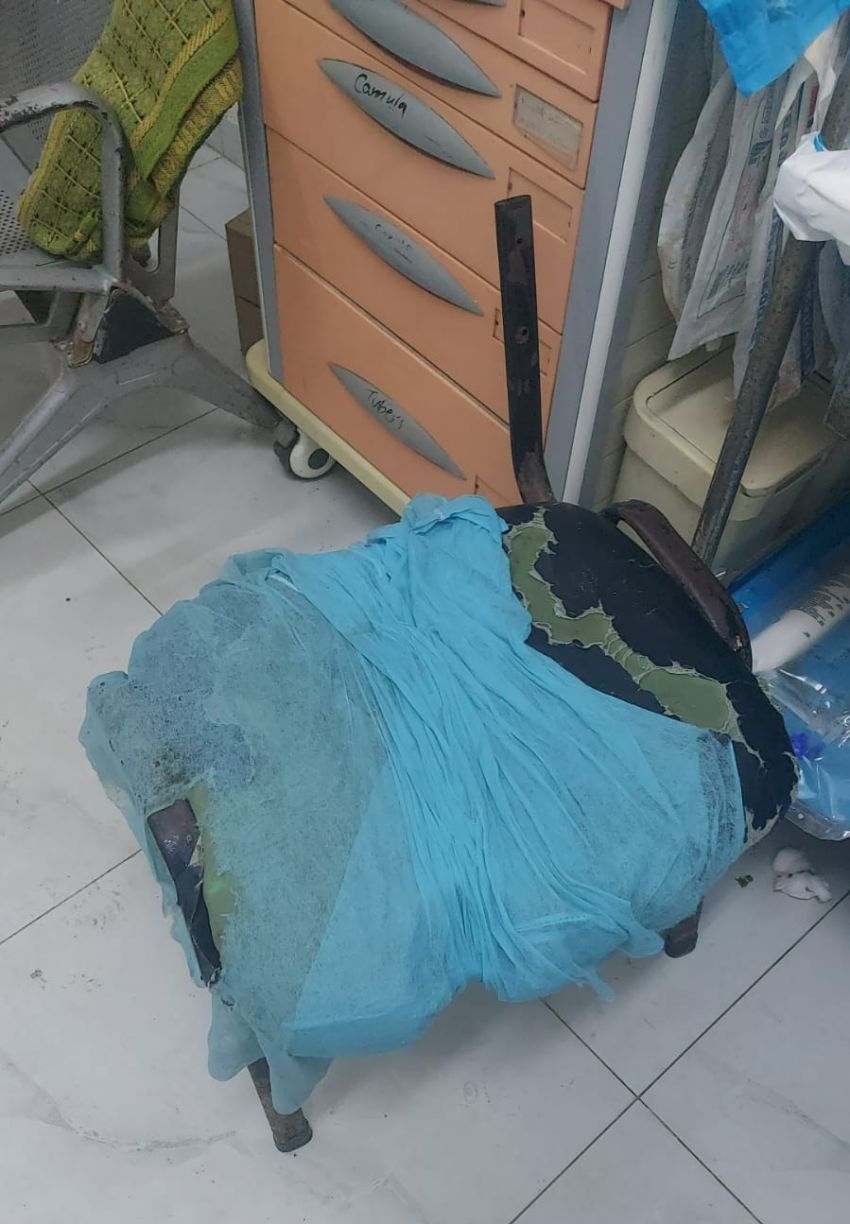 chair in al shifa hospital 