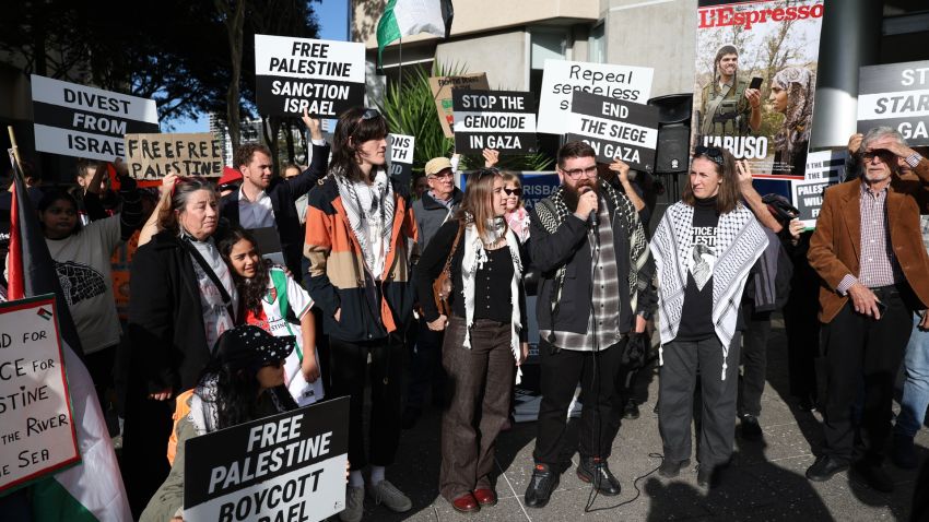 Solidarity with arrestees facing court, Magan-djin/Brisbane, June 30