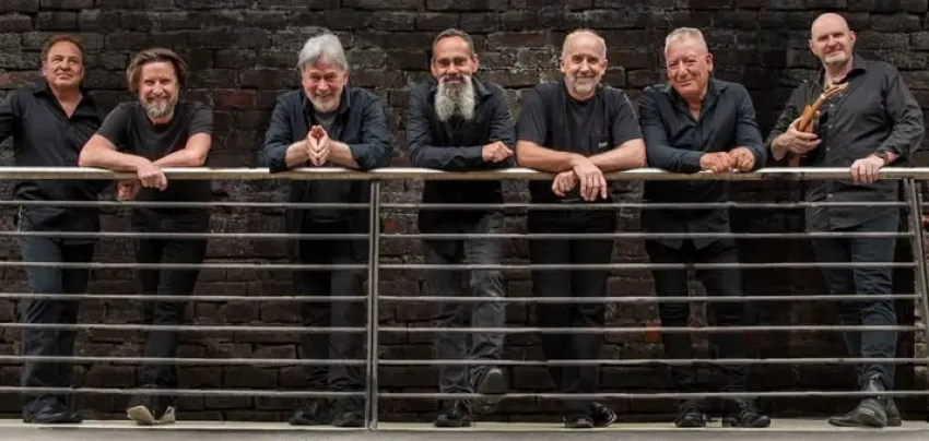 John Schumann & The Vagabond Crew: RagTag Extremist Blues Single Launch