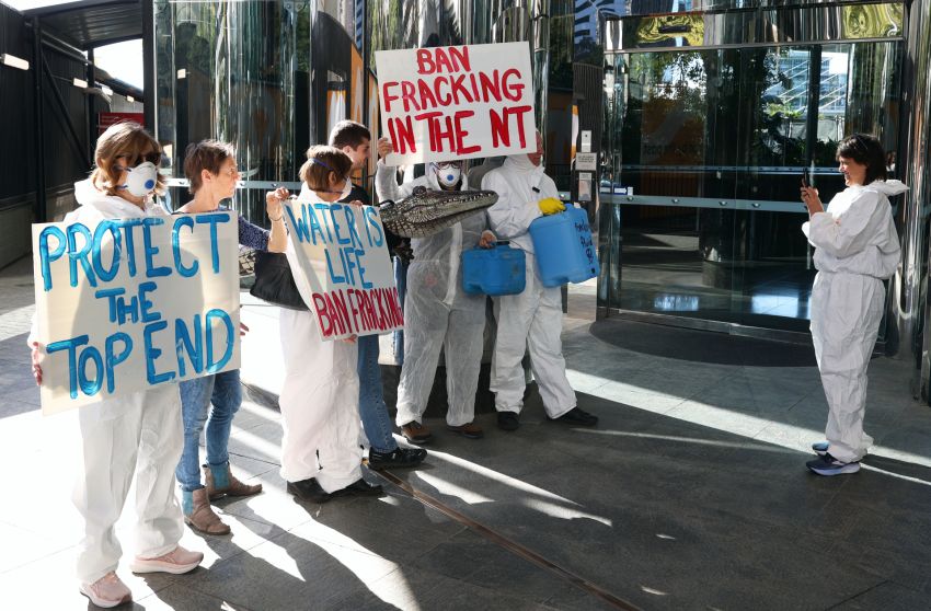 Ban fracking in the NT