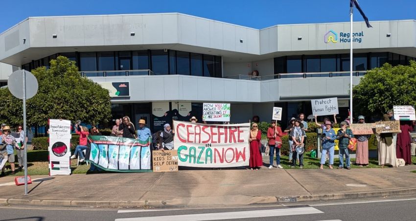 Townsville demands 'ceasefire now', August 2