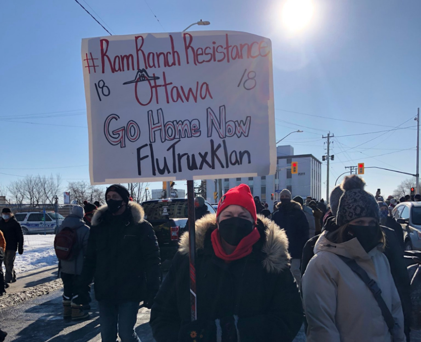 Ottawa convoy counter-protester