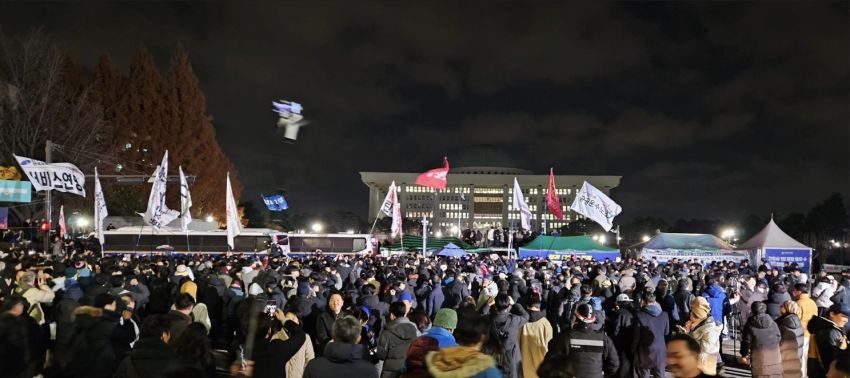 Crowd opposing martial law in South Korea