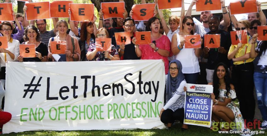 Banner says "End offshore processing" at Mudoch Univerity #LetThemStay rally, March 3 2016.