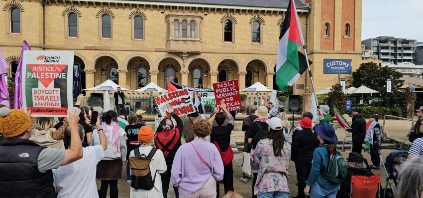 Muloobinba/Newcastle rally, May 25