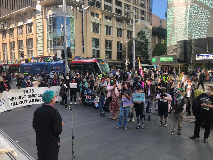 Greens Inner West Councillor Liz Atkins addresses the crowd. Photo: Rachel Evans