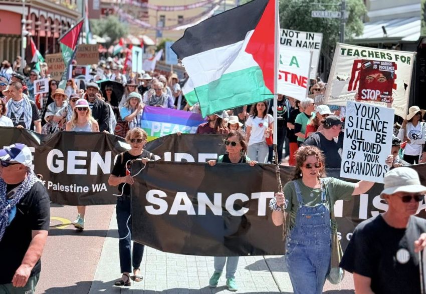 Marching in Walyalup/Fremantle, September 21