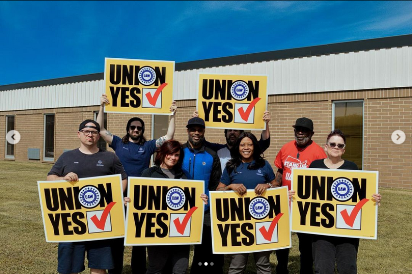 unionists with signs