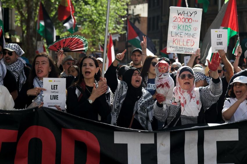 Marching for Palestine in Gadigal Country/Sydney, September 21