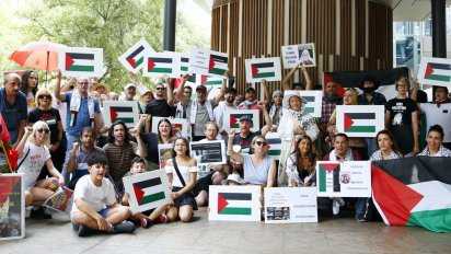 Group shot, Perth rally for Palestine