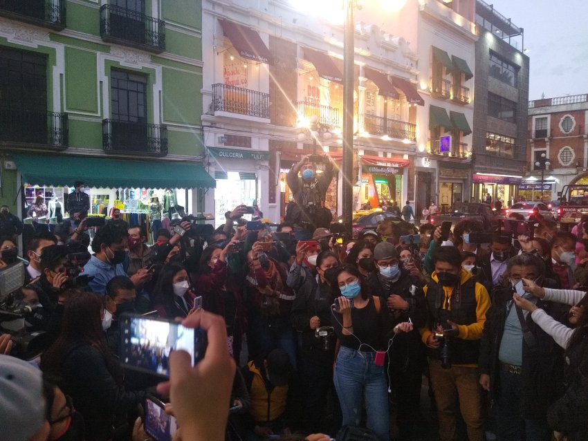 Journalists protest in Puebla on January 25. Photo: Tamara Pearson