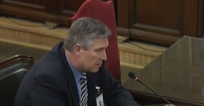 Antonio Manuel Santos, former Unipost distribution manager for Barcelona and Badalona, giving evidence