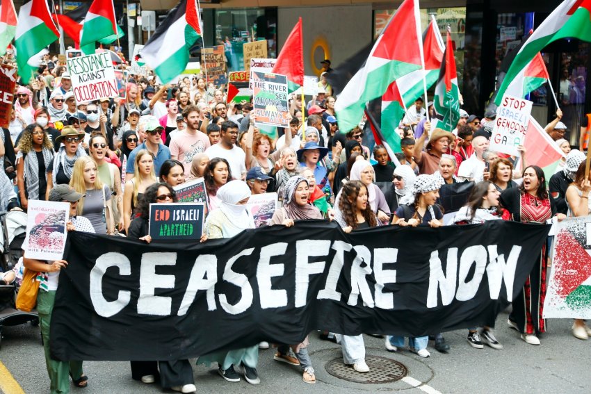 Meanjin/Brisbane calls for an immediate ceasefire at March 3 protest. 