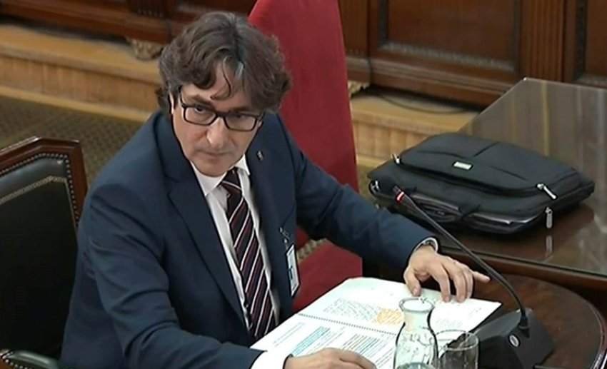 David Pérez (PSC), second secretary of the Catalan parliament's speakership panel, testifies