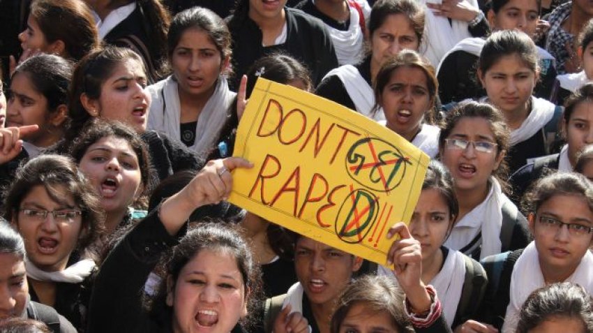 Protest in Jammu at the rape and brutalisation of a young woman in Delhi, December 20, 2012.