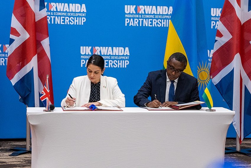  Home Secretary Priti Patel and Minister Biruta sign the migration and economic development partnership between the UK and Rwanda.