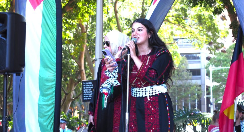Jana Fayyad addressing the Palestine protest