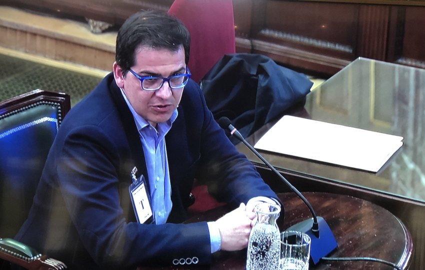 José María Espejo-Saavedra (Citizens), deputy president of the Catalan parliament's speakership board, giving evidence