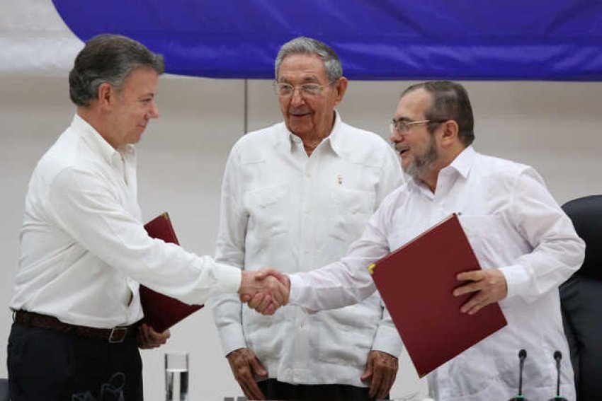 Juan Manuel Santos, Ivan Marquez and Raul-Castro