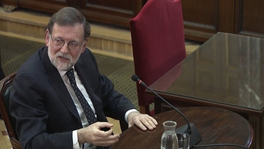 Former Spanish prime minister Mariano Rajoy testifying
