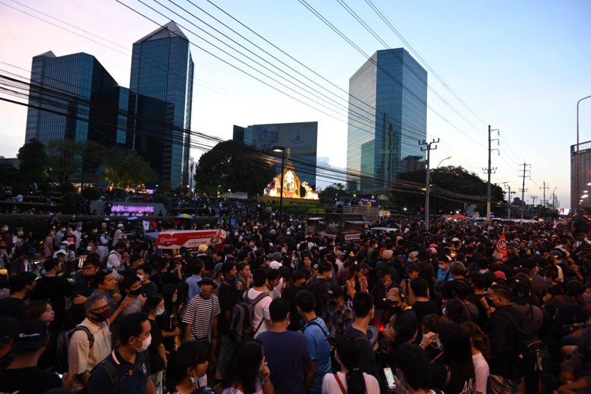 Democracy protest outside Siam Commercial Bank Bangkok