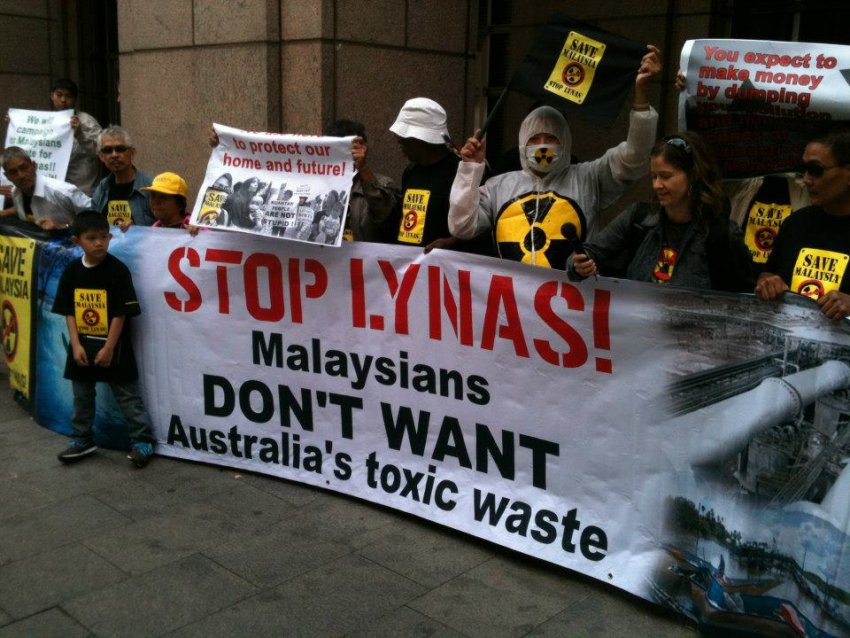 Protesters at Lynas' AGM