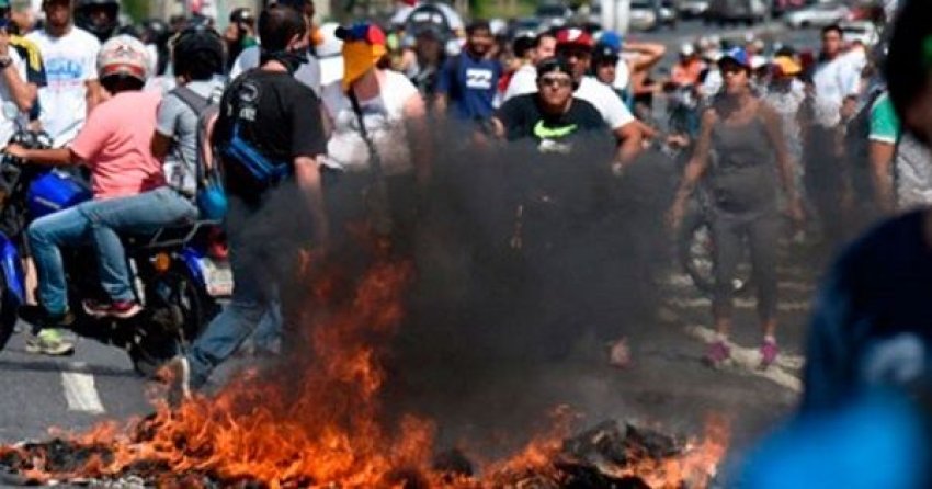 Violent opposition protest in Caracas