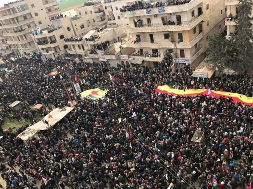 Thousnds march in Afrin