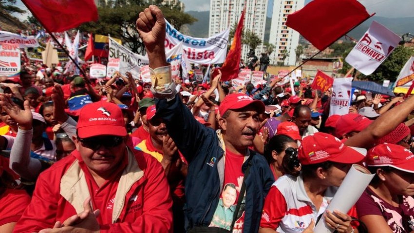 Chavistas march against right-wing attacks in September.