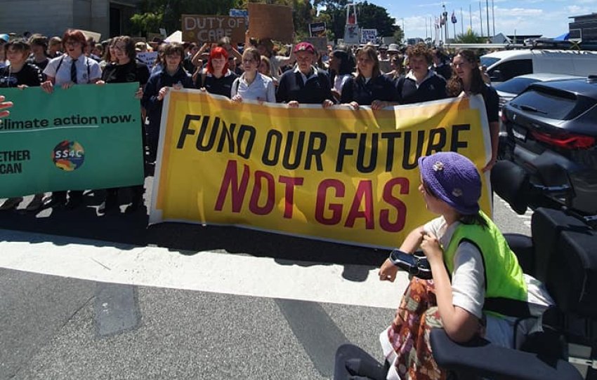 Perth: Fund our future, not gas