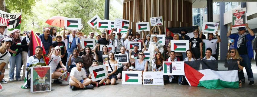 Group shot, Perth rally for Palestine