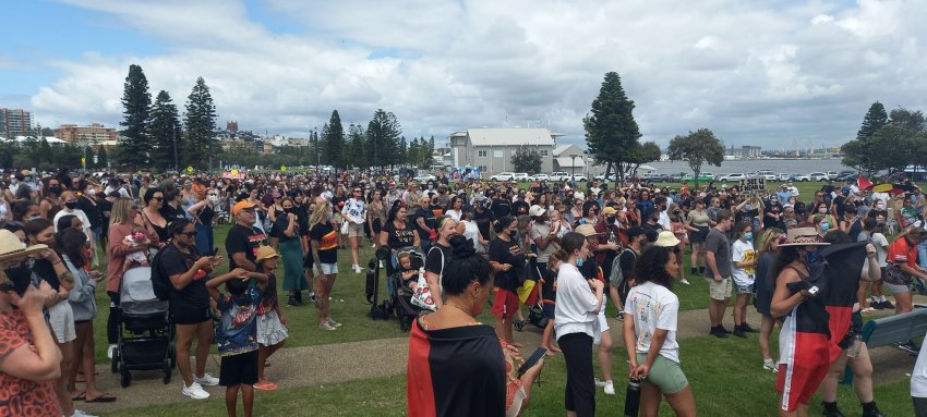 Powerful Mourning Day march in Newcastle