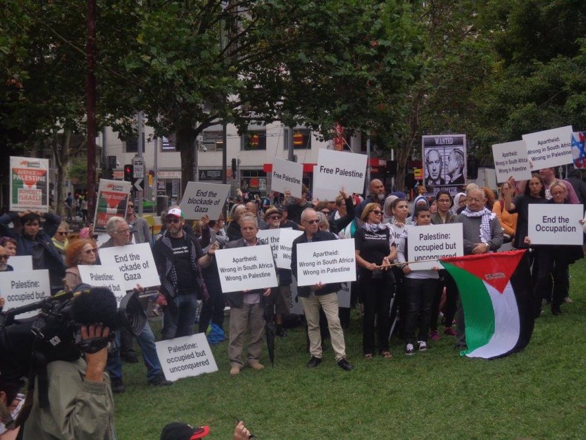 Melbourne protest against visit of Israeli Prime Minister, Benjamin Netanyahu.