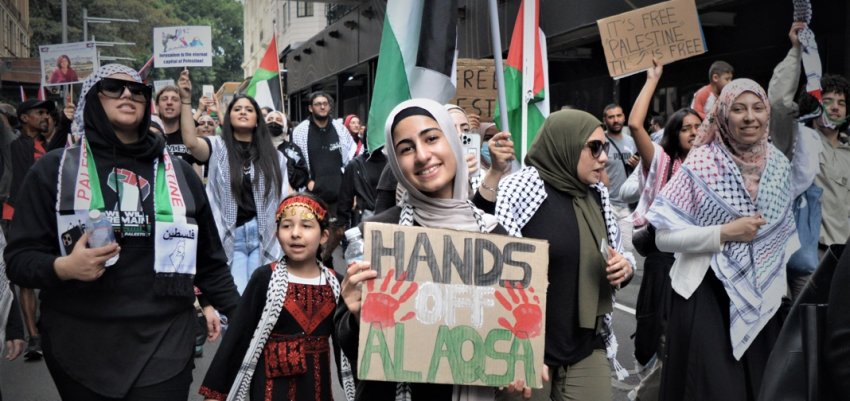 Sydney: Hands off Al Aqsa. 