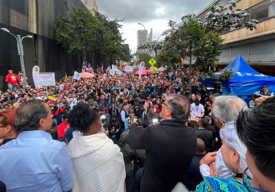 March in the streets for Colombia