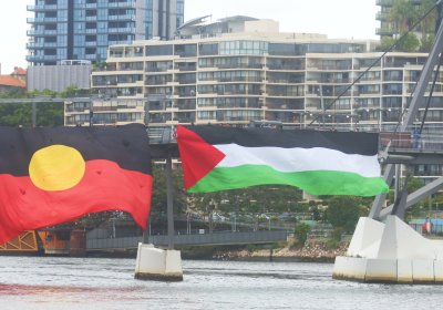 Giant flag drop for the International Day of Solidarity with the Palestinian People